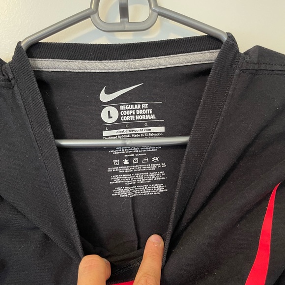 Nike Men’s t-shirt - Picture 2 of 2